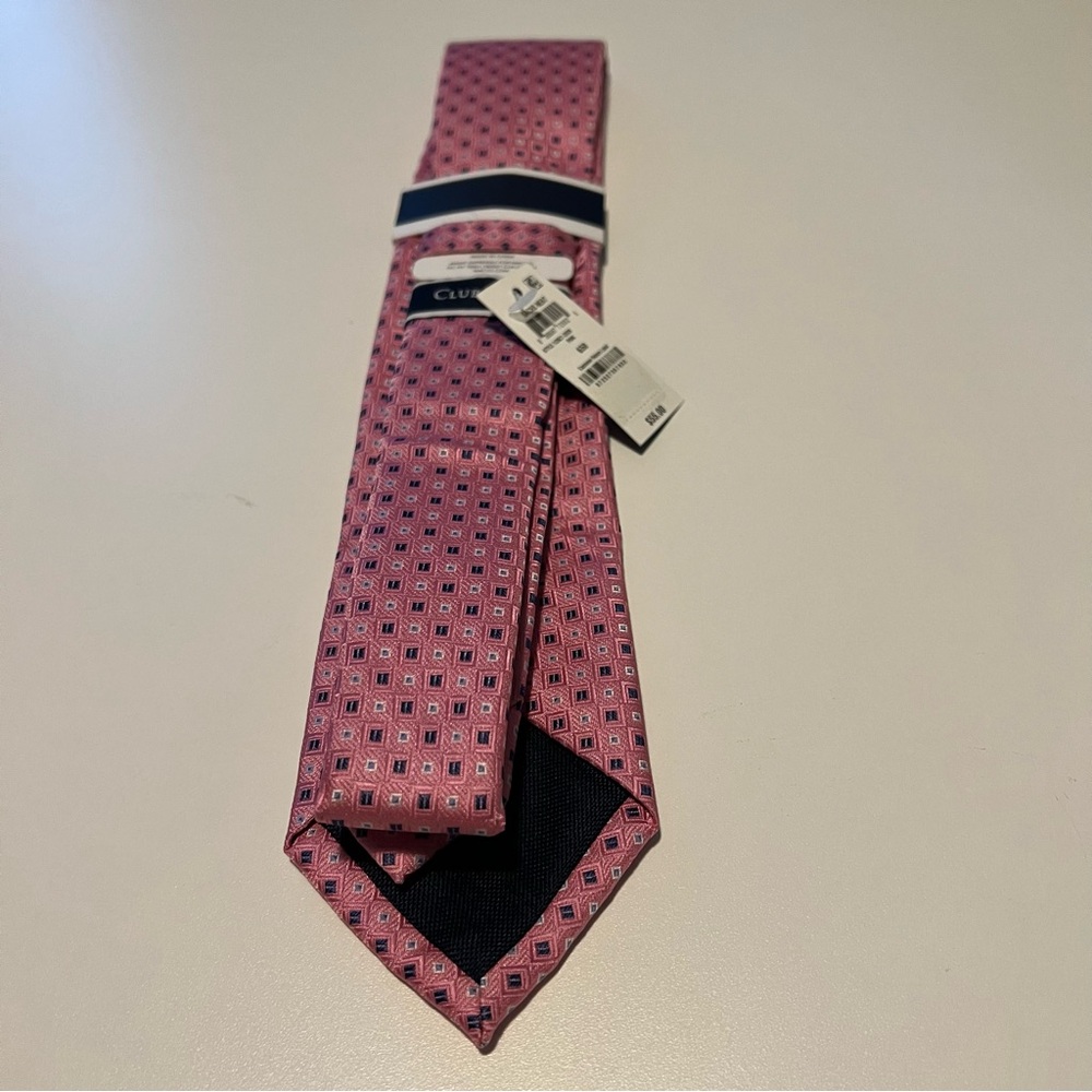 Michael Kors, Perry Ellis and Club Room Elegant Pink and Red Ties Set - Picture 8 of 11